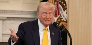Trump BLASTS Ex-Top Official - "Weak on Security"